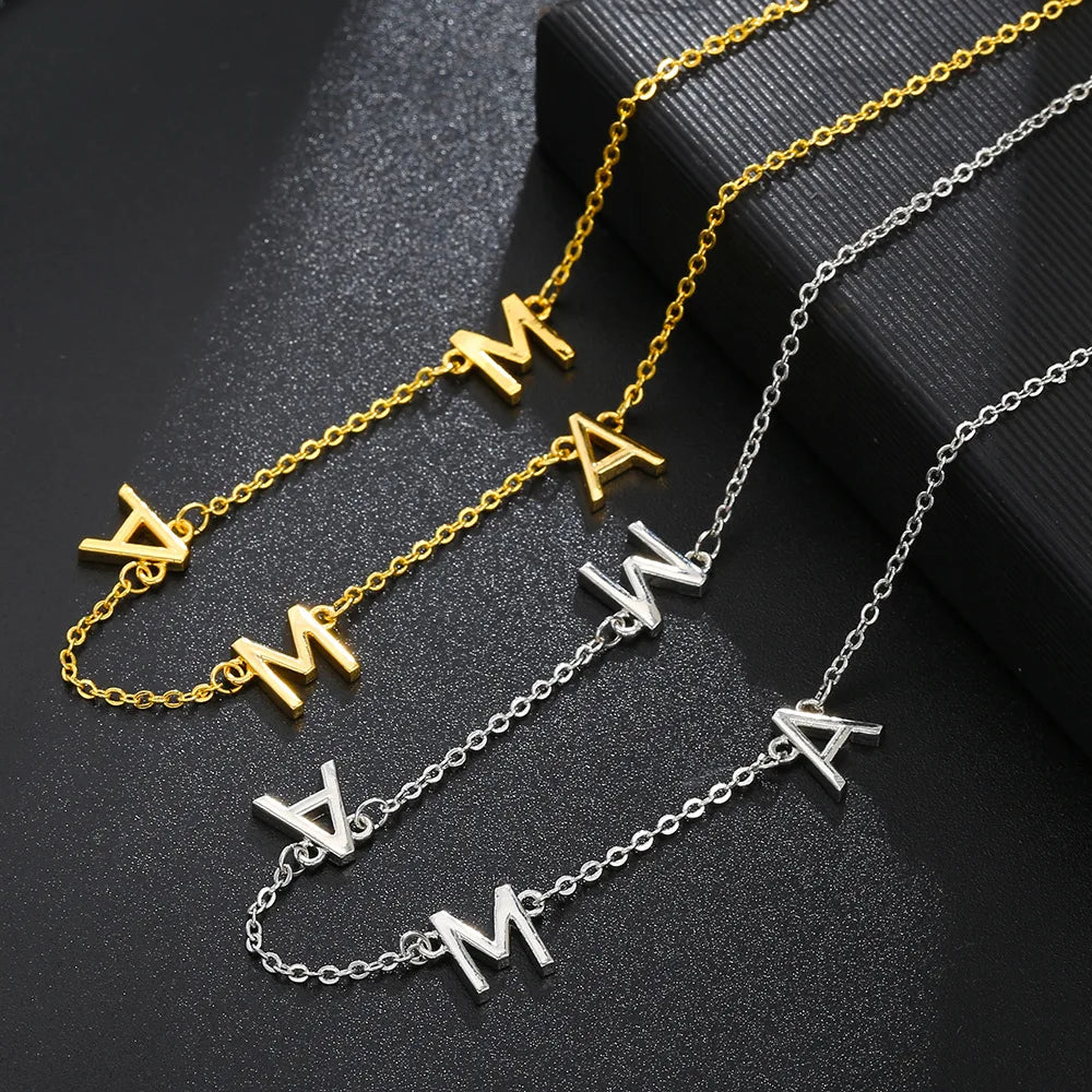 Collier lettre "Maman