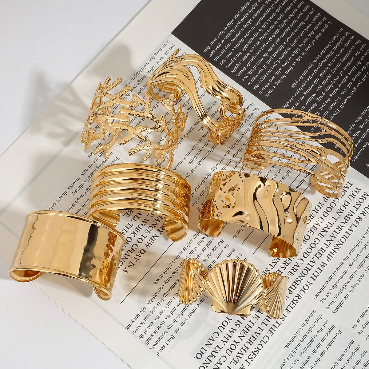 Bracelet nervuré large – Tendance urbaine