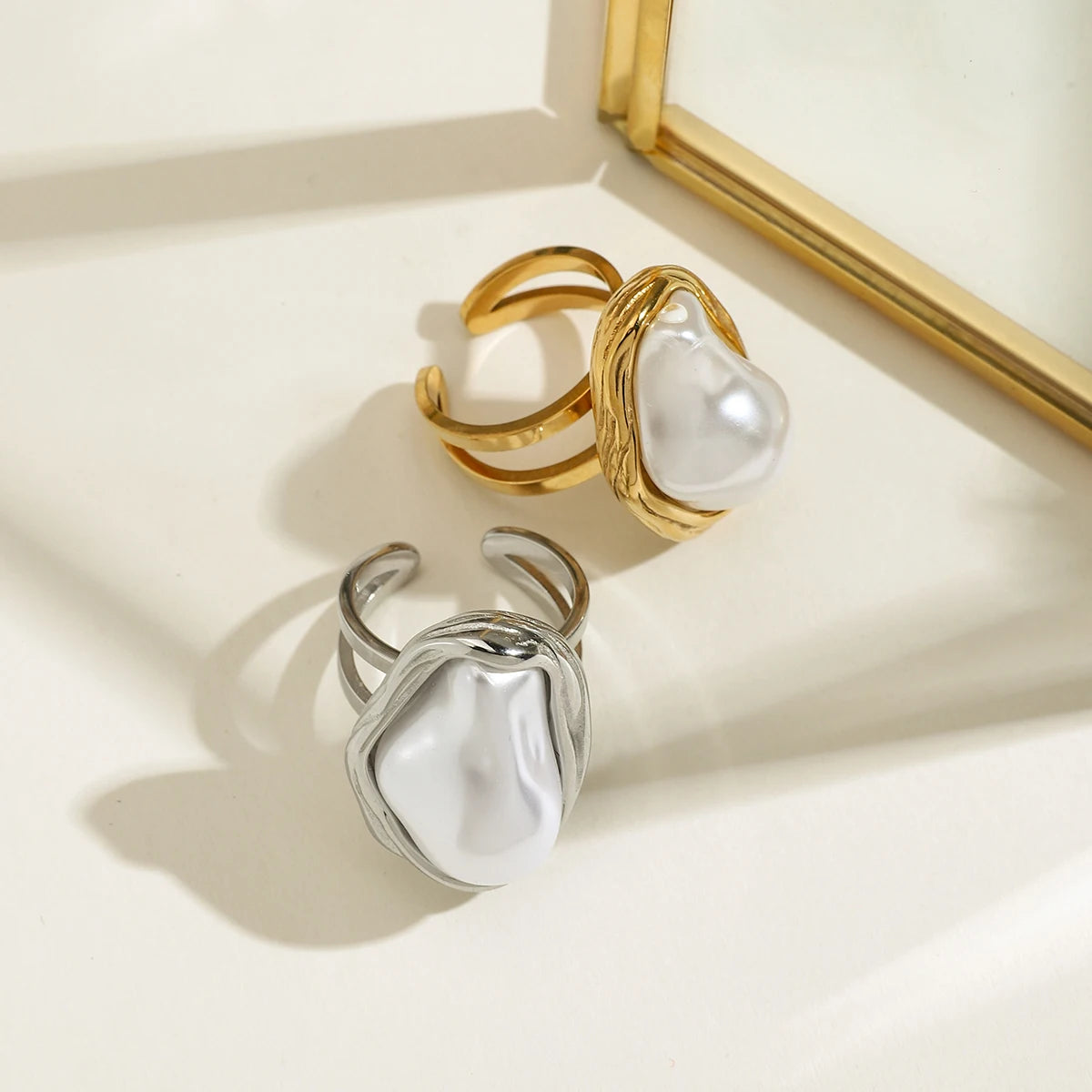 Bague perle baroque & résine – Un charme bohème signé Linie