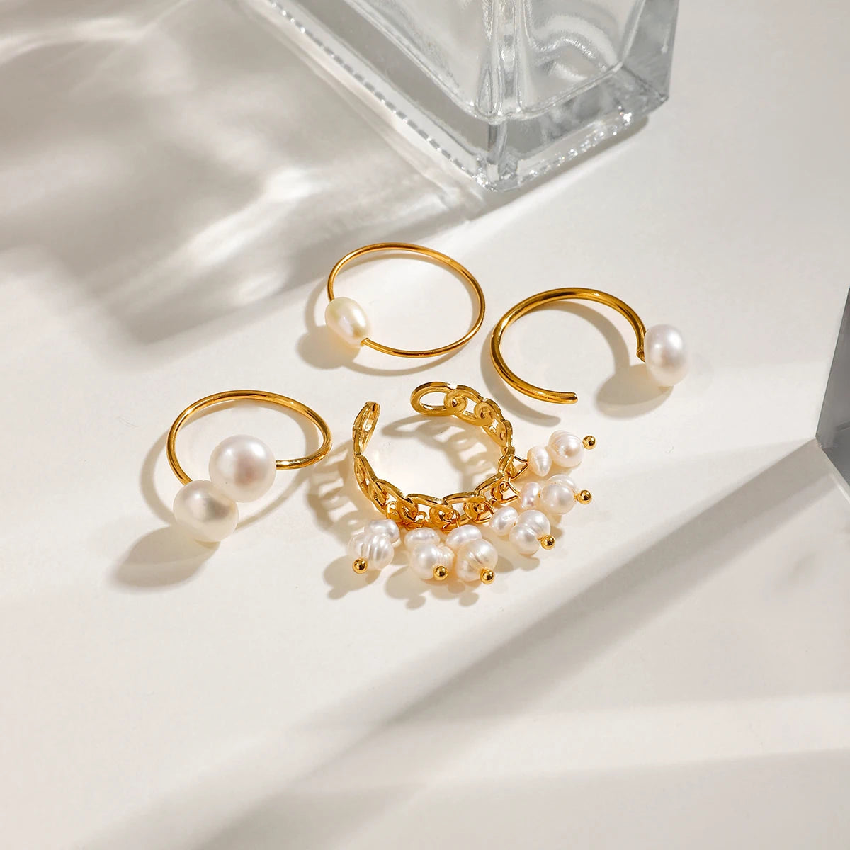 Bague double perle d’eau douce – Élégance marine en doré