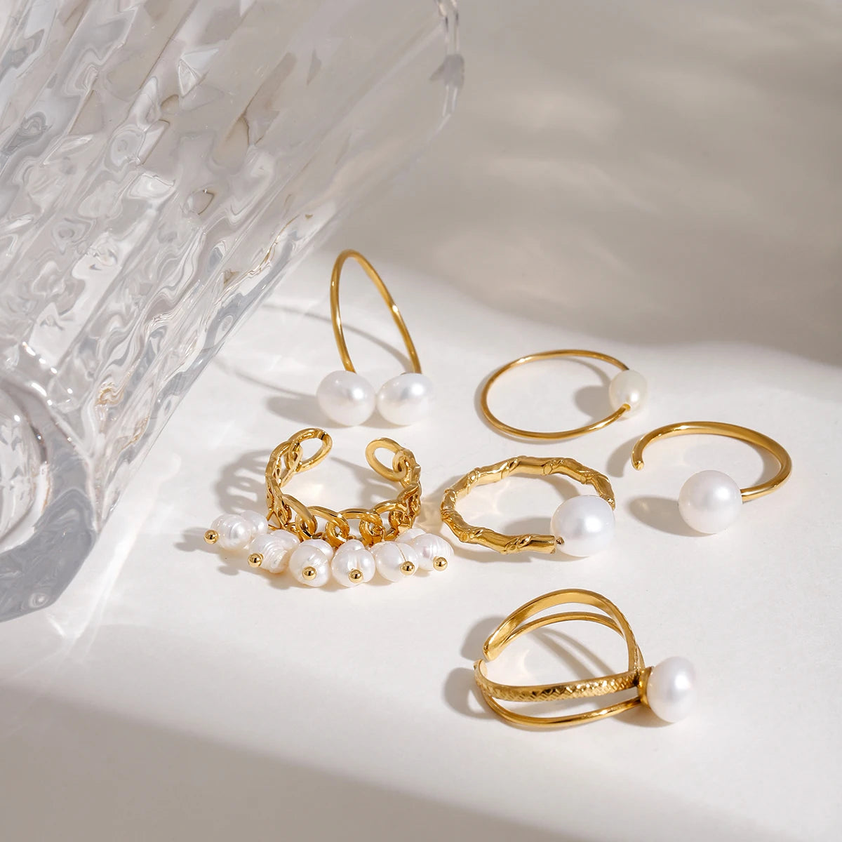 Bague double perle d’eau douce – Élégance marine en doré