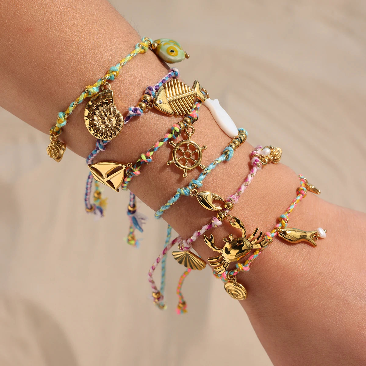 Bracelet pendentif doré & multicolore – Douceur marine