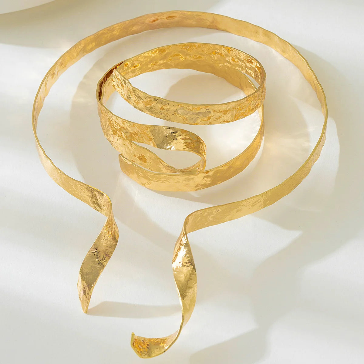 Ensemble de bijoux géométriques – Audace & minimalisme