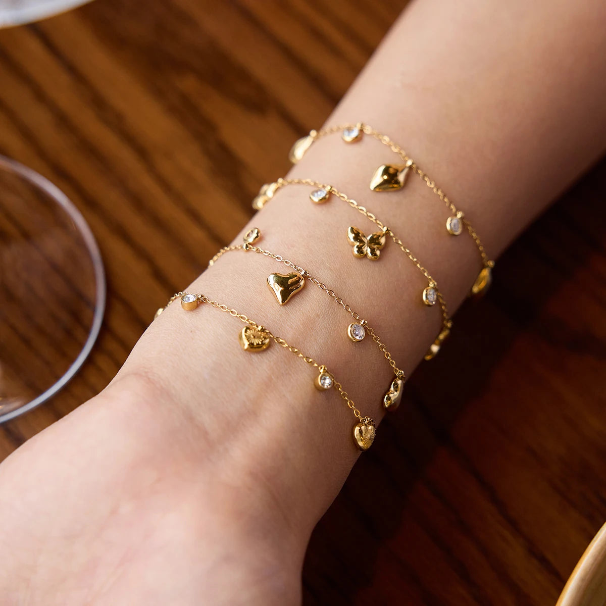 Bracelet papillon, cœur & zircon – Féminin & brillant