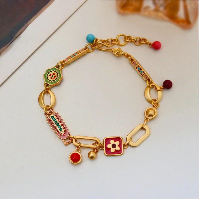Bracelet chaîne émaillée multicolore – Tendances estivales à votre poignet