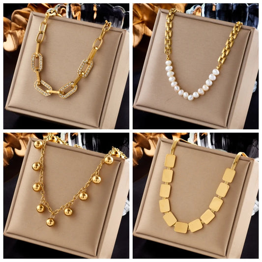 Collier ras-du-cou boule géométrique