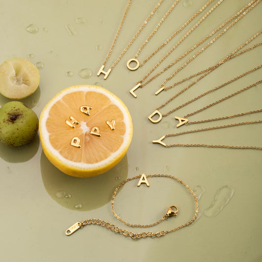 Bracelet chaîne lettre initiale – Bijou à personnaliser