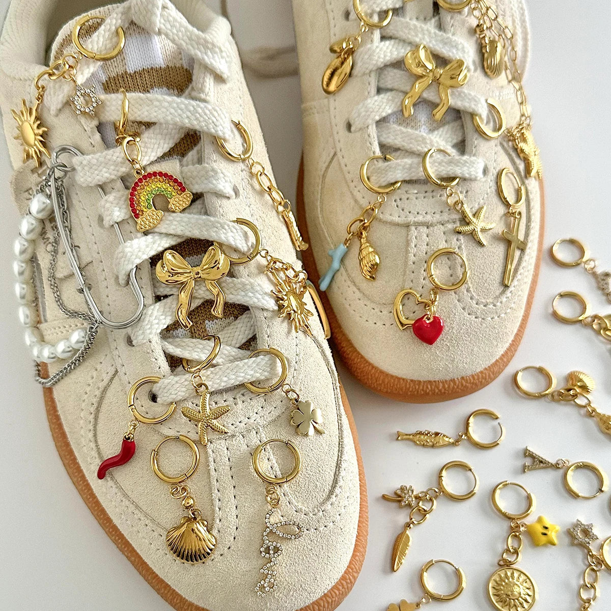 Charms estivaux pour lacets – Coquillages, étoiles et éclat doré